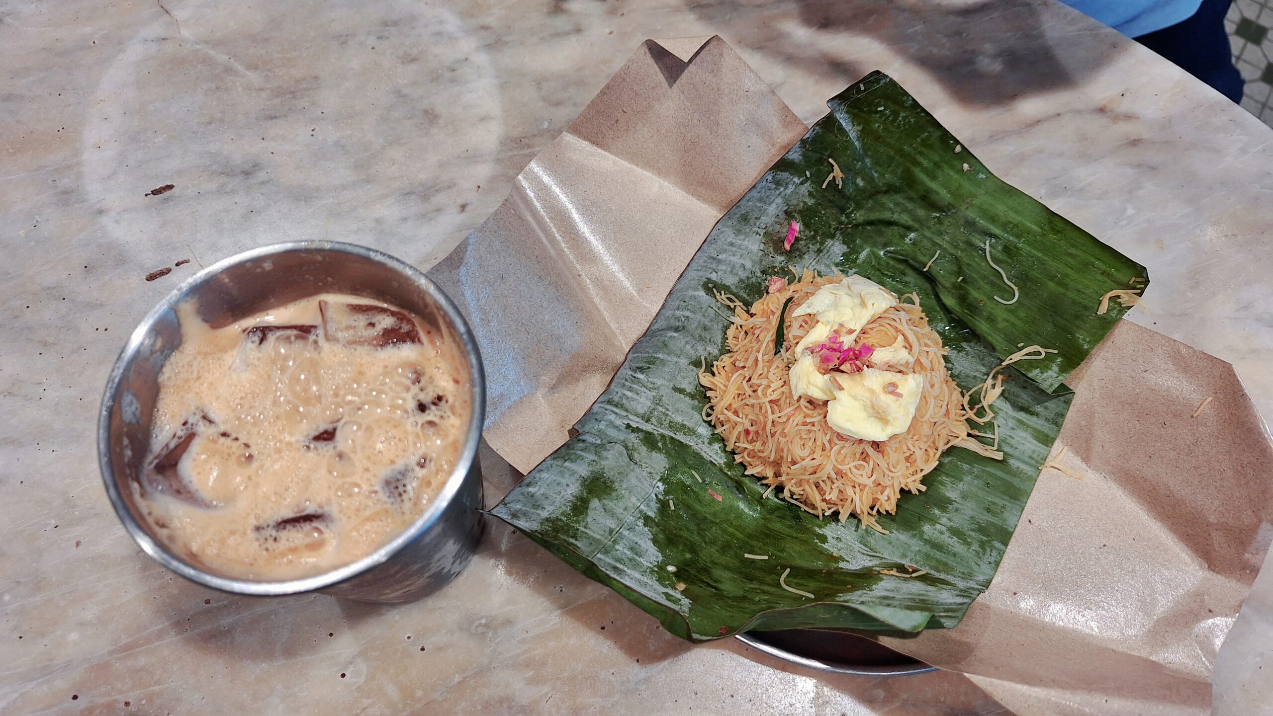Jom makan! Let`s go eat!